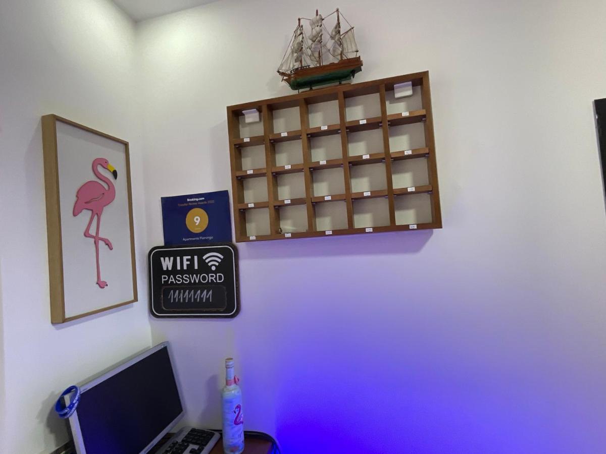 Apartments Flamingo 울친 외부 사진