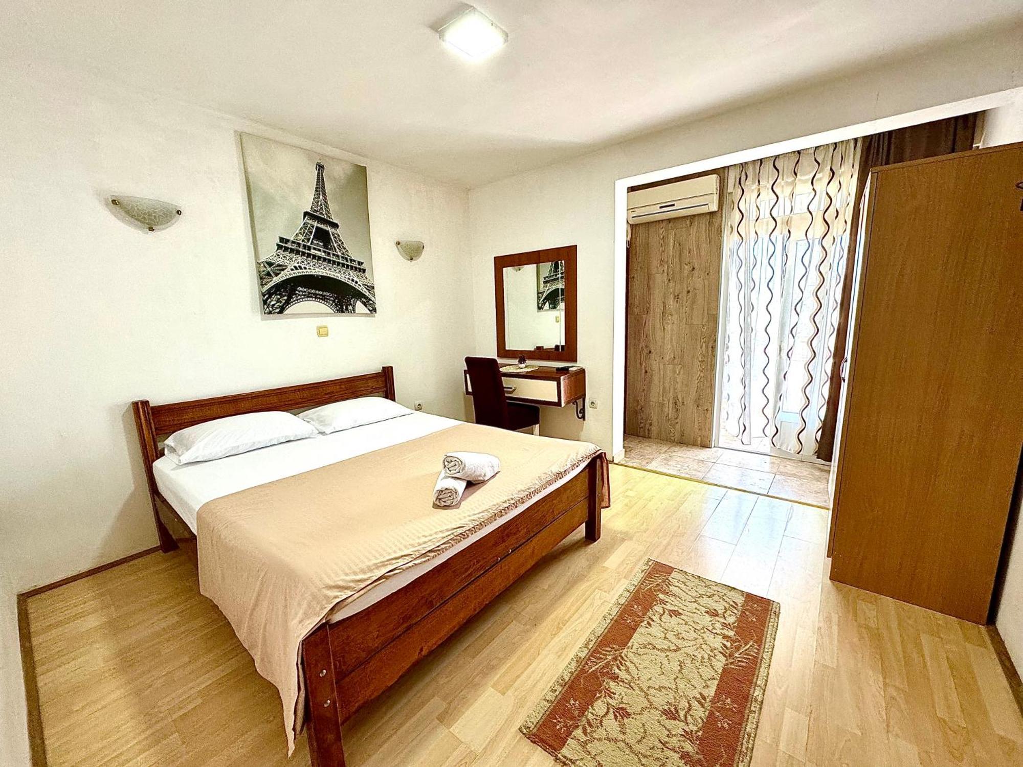 Apartments Flamingo 울친 외부 사진